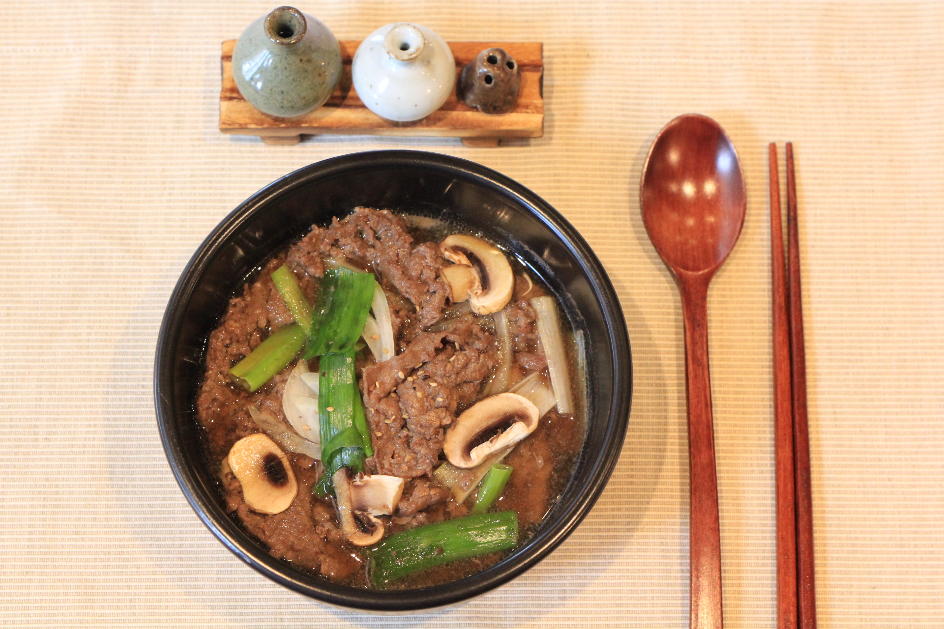 DS11. Hot Pot Bulgogi / 뚝배기 불고기 / 石鍋烤牛肉