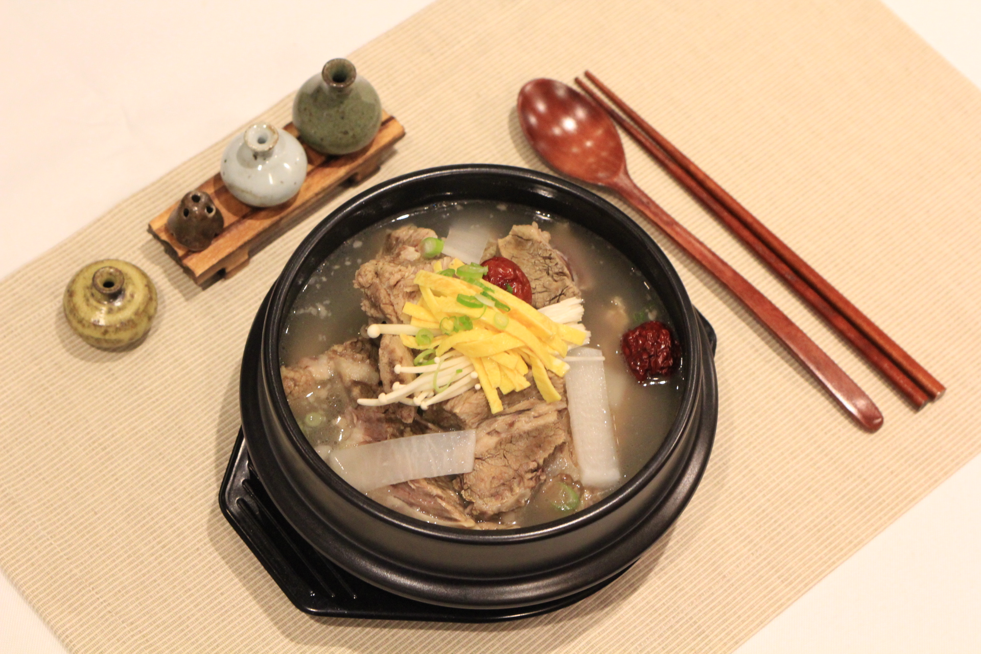 DS2. Wang Galbi Tang / 왕갈비탕 / 牛排骨湯